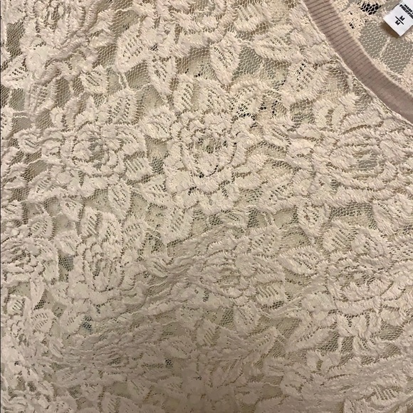 EXPRESS Floral Laced Top! - Picture 8 of 12